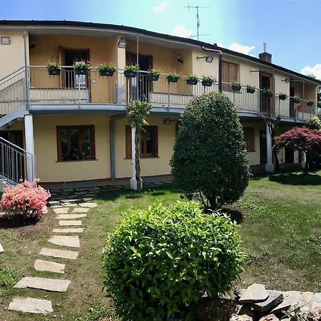 Ostello Casa Emmaus Maccagno Екстер'єр фото