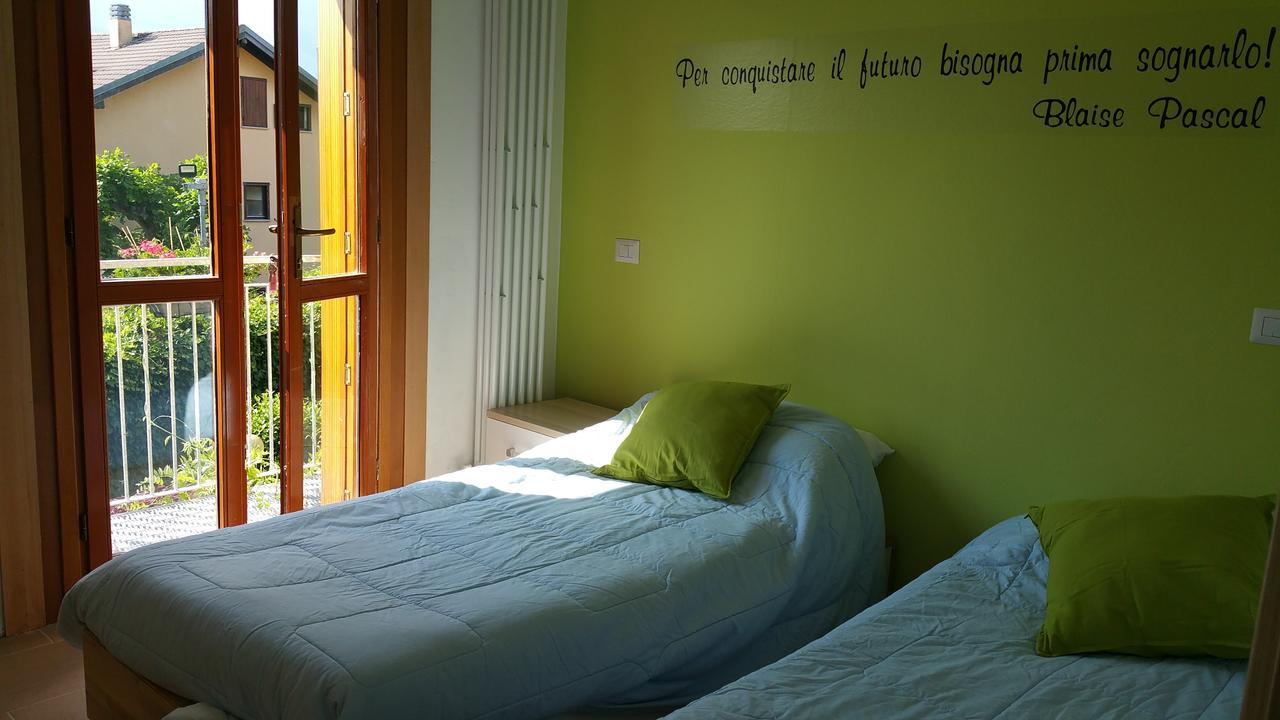 Ostello Casa Emmaus Maccagno Екстер'єр фото