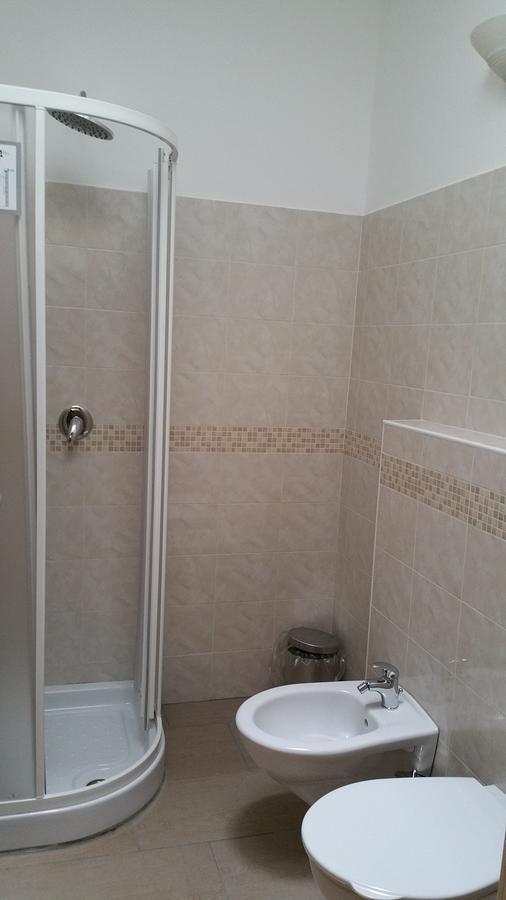 Ostello Casa Emmaus Maccagno Екстер'єр фото